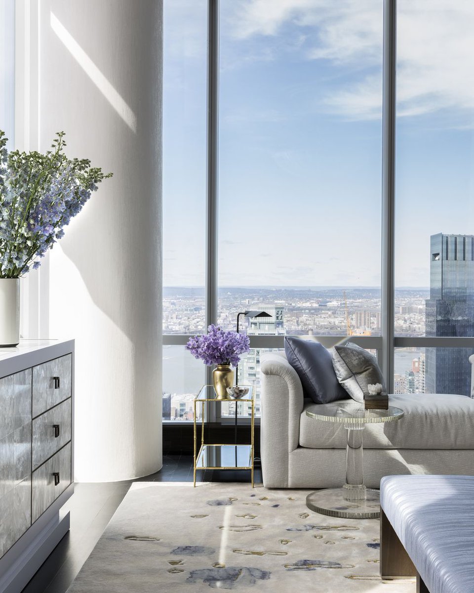 2NMPConcept's tweet photo. #penthouse #bestviews in New York #design team that can match the gravitas #skyline without distracting from it #designers Jamie Drake and Caleb Anderson, that’s hardly a tall order
https://t.co/YxZOMtF4zm https://t.co/uwwJ1U84VJ