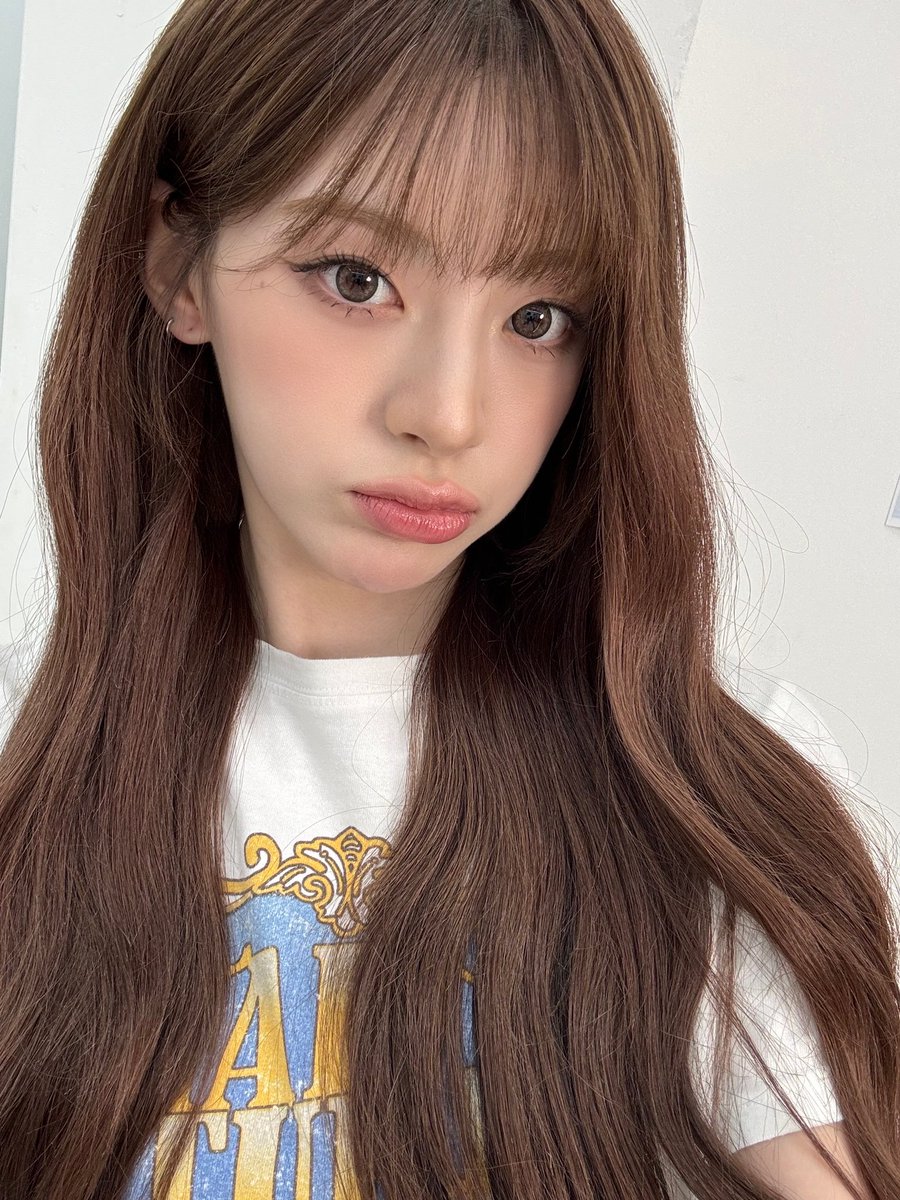 obseeunrve's tweet photo. 내가이럴줄알았어 인간은 다똑같아 다 윤세은을 원하는데 그마음을 은밀하게 숨기고 자기최애를 좋아하는척해 결국은 윤세은인데 사람이라면 윤세은한테 끌리는게 분명한데 https://t.co/1kFQnhEkz7