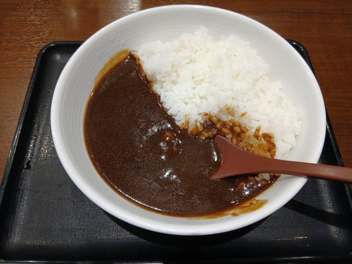 taedo9277's tweet photo. 無事に、神戸・三宮の宿に荷物を置けたものの、なにかを間違っているような気がする。明日の朝がタイヘンかも。I'm at Yoshinoya, near JR Sannomoya sta. https://t.co/cnrQJGN85O