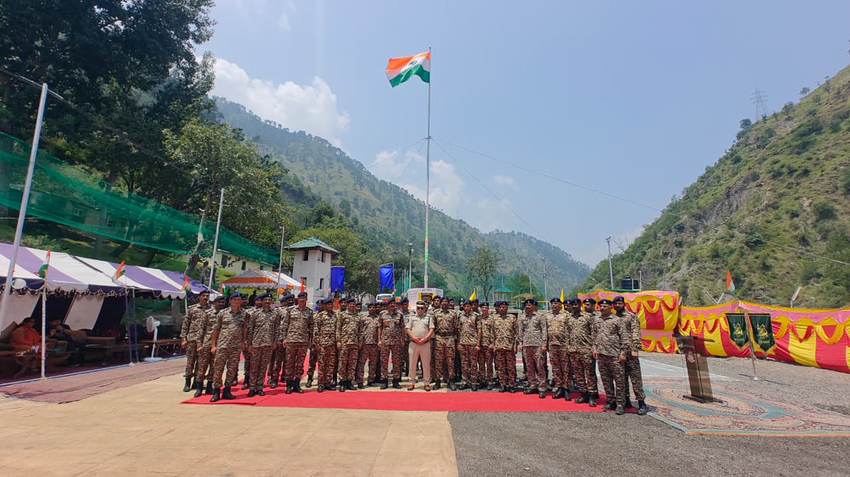 84BNCRPF's tweet photo. The Indian National Flag on a 61 feet High Mast, one of the highest in Ramban Town, hoisted by N Ranbir Singh Commandant on bank of Chenab River at Tac Hq 84 Bn CRPF. Tricolor symbolizes Unity, Integrity, national pride, dreams &amp; aspirations, patriotism, and sacrifice of Indians! https://t.co/qIP0DPR5Ad