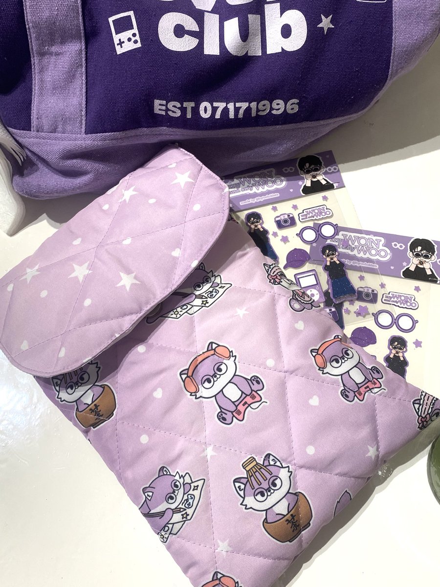 bytwinklets's tweet photo. Available first at #JWWGamingArena and #EverythingJWWatAMMB! 💜💜

Available in Kindle, iPad, and Laptop sizes + more designs in the next days 👀

@JWW_PH @svtloveclvb https://t.co/y9AIOwmHGT