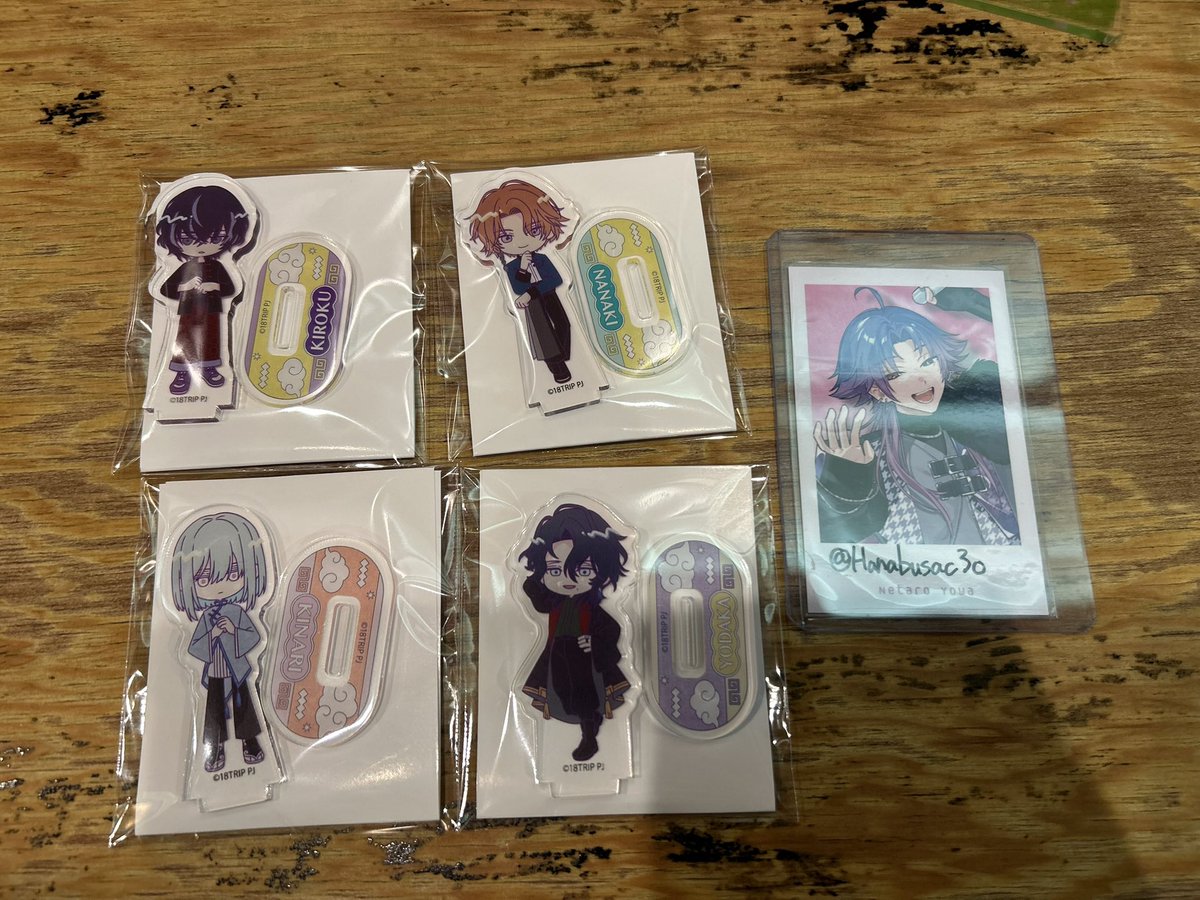 Hanabusac3o's tweet photo. 【交換】エイトリ　ラー博　アクスタ

譲)季肋　七基　幾成　夜鷹

求)子タろ>來人

本日、新横浜周辺におります。
後日手渡し、郵送の可能です🙆

検索からもお気軽にお声掛けください🙇 https://t.co/9NEvMa9VDU