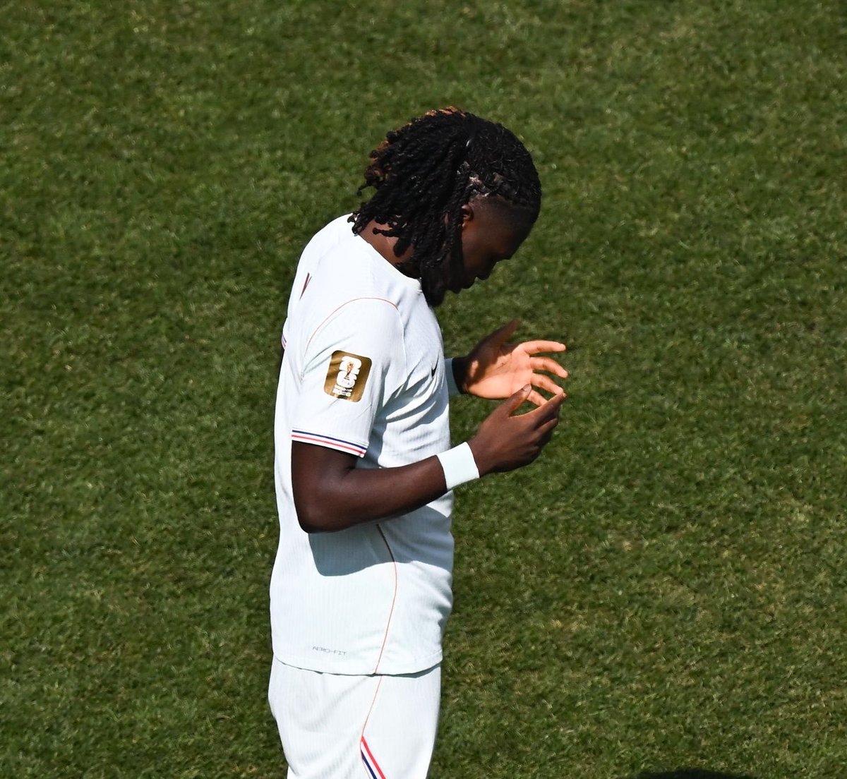_BeFootball's tweet photo. Il y avait beaucoup de débats sur la qualité de notre milieu pour aller loin en Coupe du Monde…

Mais ce qu’ils sont en train de nous proposer… 🤣🤣

Ils ont tout lu sur X https://t.co/rKYRZsapKA