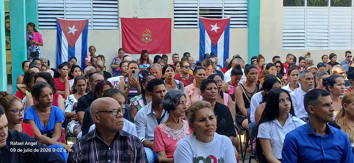 RosaBarly's tweet photo. Jobabo fue sede del Acto Provincial en #LasTunas #Cuba por el cierre del Curso Escolar https://t.co/8XNbx2LT7P