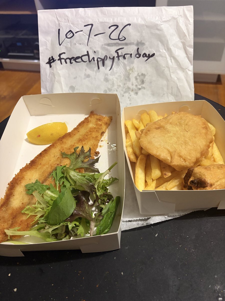 big_ol_bruce's tweet photo. #freechippyfriday getting paid to eat fish and chips every Friday. #FishnChipsSOL #chippy https://t.co/HT8k21fJtK