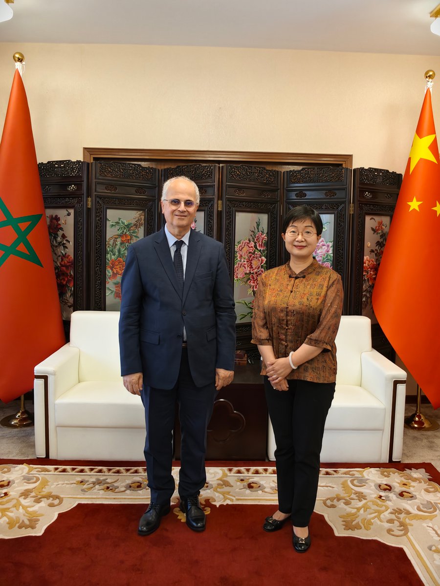 ChineAmbMaroc's tweet photo. Rencontre entre l’Ambassadrice YU Jinsong et le Directeur général du Groupe Barid Al-Maghrib, M. Amin Benjelloun Touimi. Ils ont discuté des perspectives de coopération postale entre la #Chine et le #Maroc.
@gbaridalmaghrib https://t.co/Adf0UW2TP8