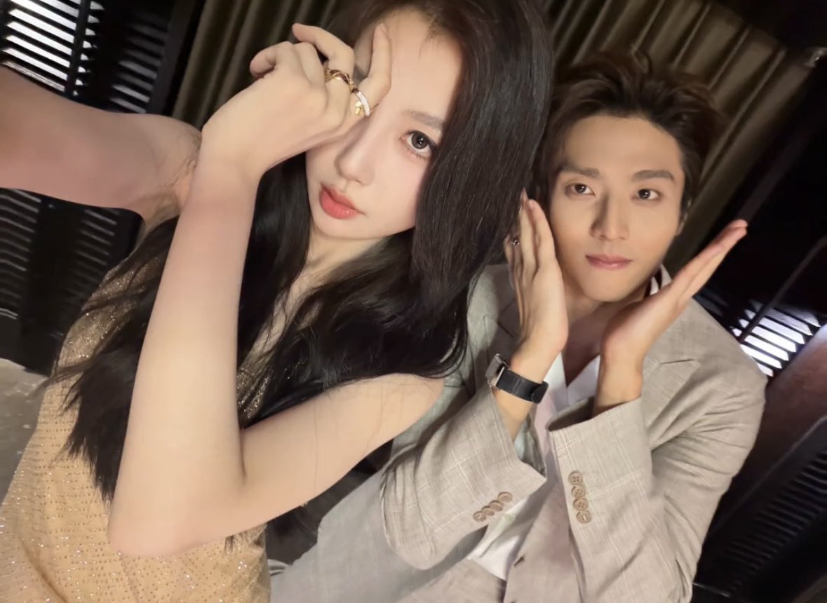 _mei__may's tweet photo. 심장아 나대지마 https://t.co/gJK5De2gNI