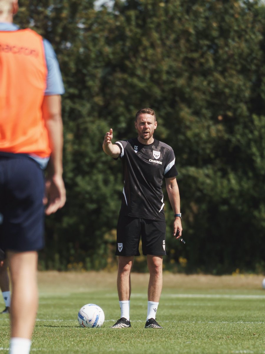 OUFCOfficial's tweet photo. We can confirm two key additions to Aaron Ramsey's coaching staff ahead of the 2026/27 season.

Chris Gunter joins as Assistant Head Coach having led Wales' Under-19 side at this summer's UEFA European Under-19 Championship.

Tom Hutton, regarded as one of Wales' brightest coaches, joins after leading Cardiff City's Under-18 side.

https://t.co/Laa6nO9mBV