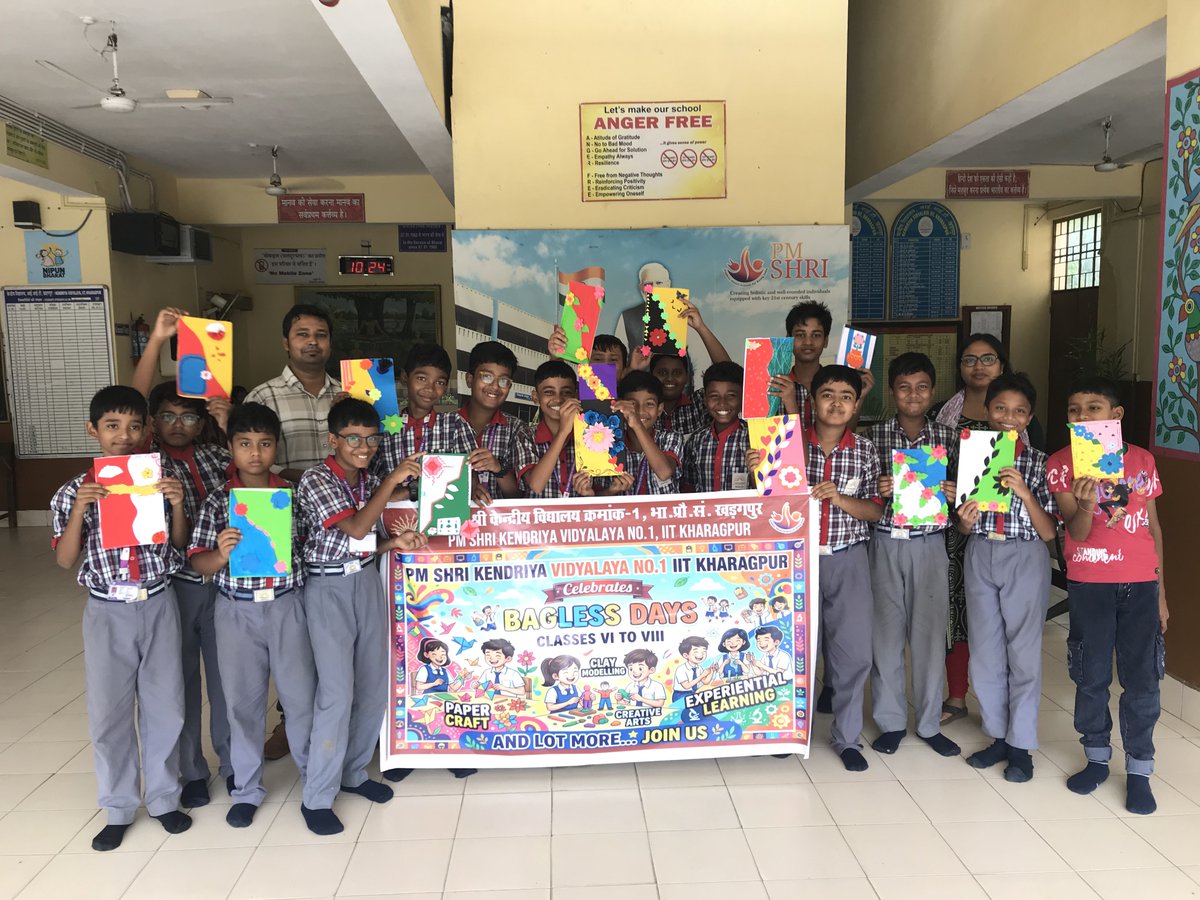 kv_iitkgp's tweet photo. 🎨✨ Day 2 of #BaglessDays: Class VII students enjoyed greeting card making, 3D clay modelling, computational thinking, nukkad, and debates. 🌟😊 #ExperientialLearning #JoyfulLearning
@EduMinOfIndia
@KVS_HQ https://t.co/hLd6oBLPwF