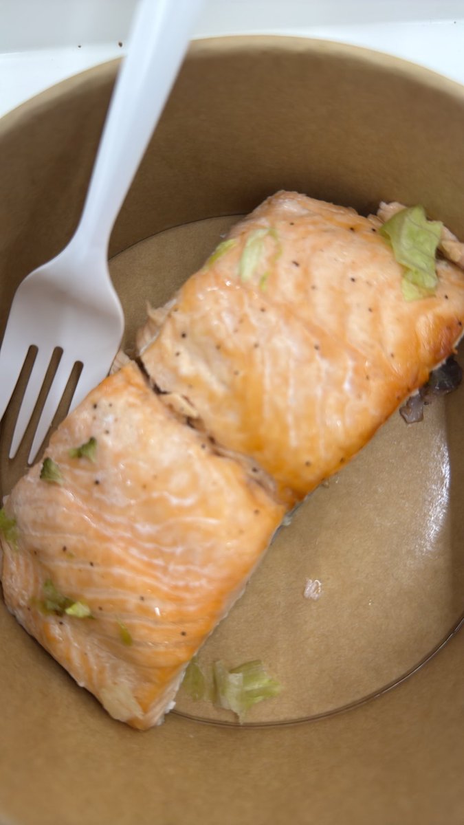 1amongincrowd's tweet photo. Friday salmon day https://t.co/3avOj22euC