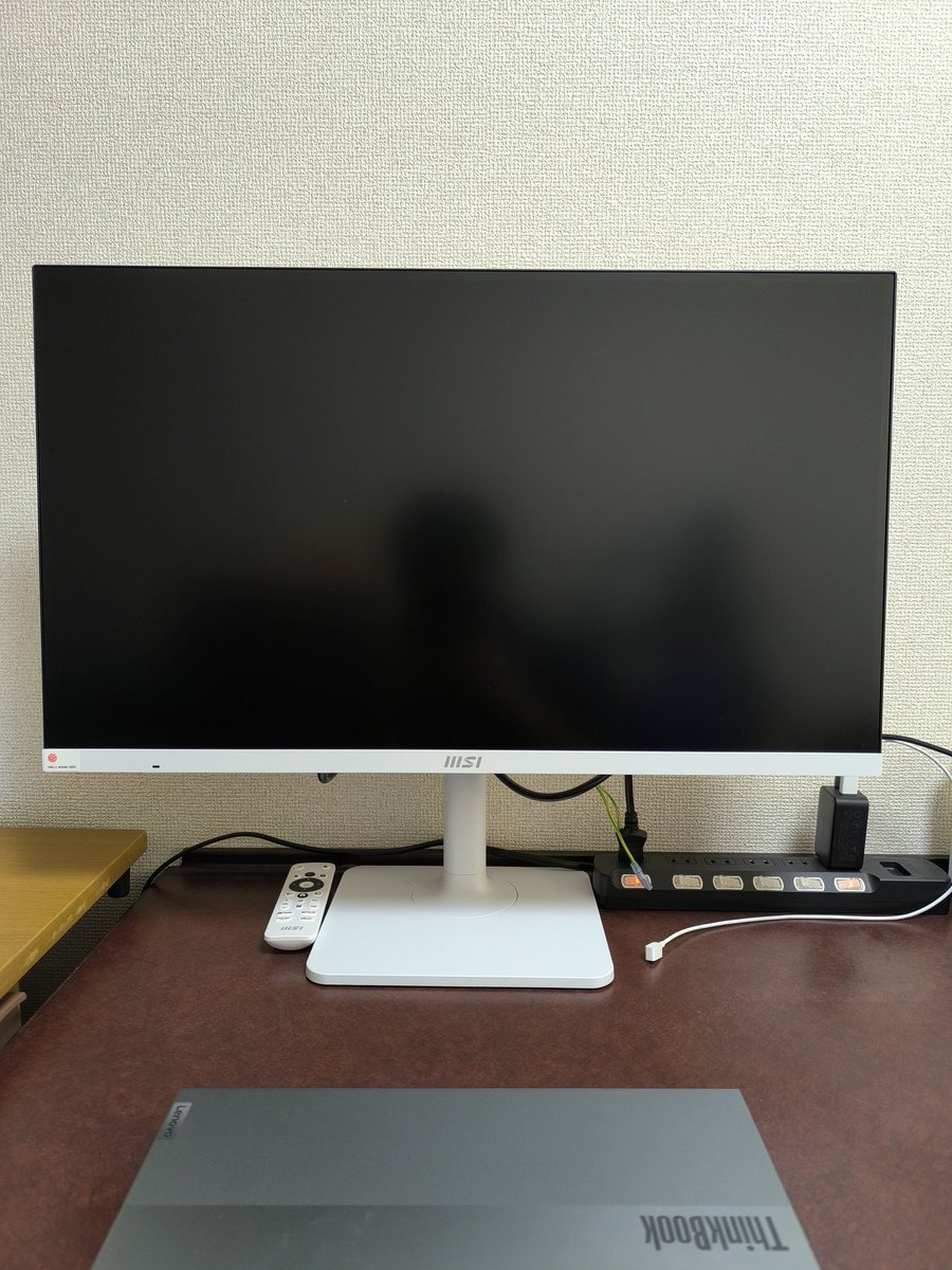 hr4569's tweet photo. モニターが生えた https://t.co/gLPLTp1PaF