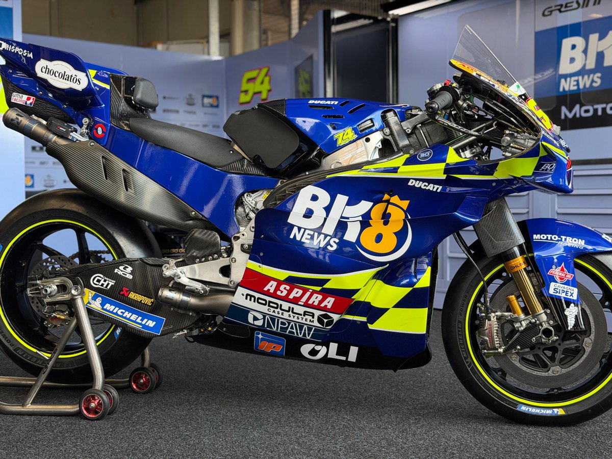 denkmit's tweet photo. Gresini Racing paying tribute to their early 00s success with this absolutely GLORIOUS effort 😍😍 https://t.co/nZYZIQMxdS