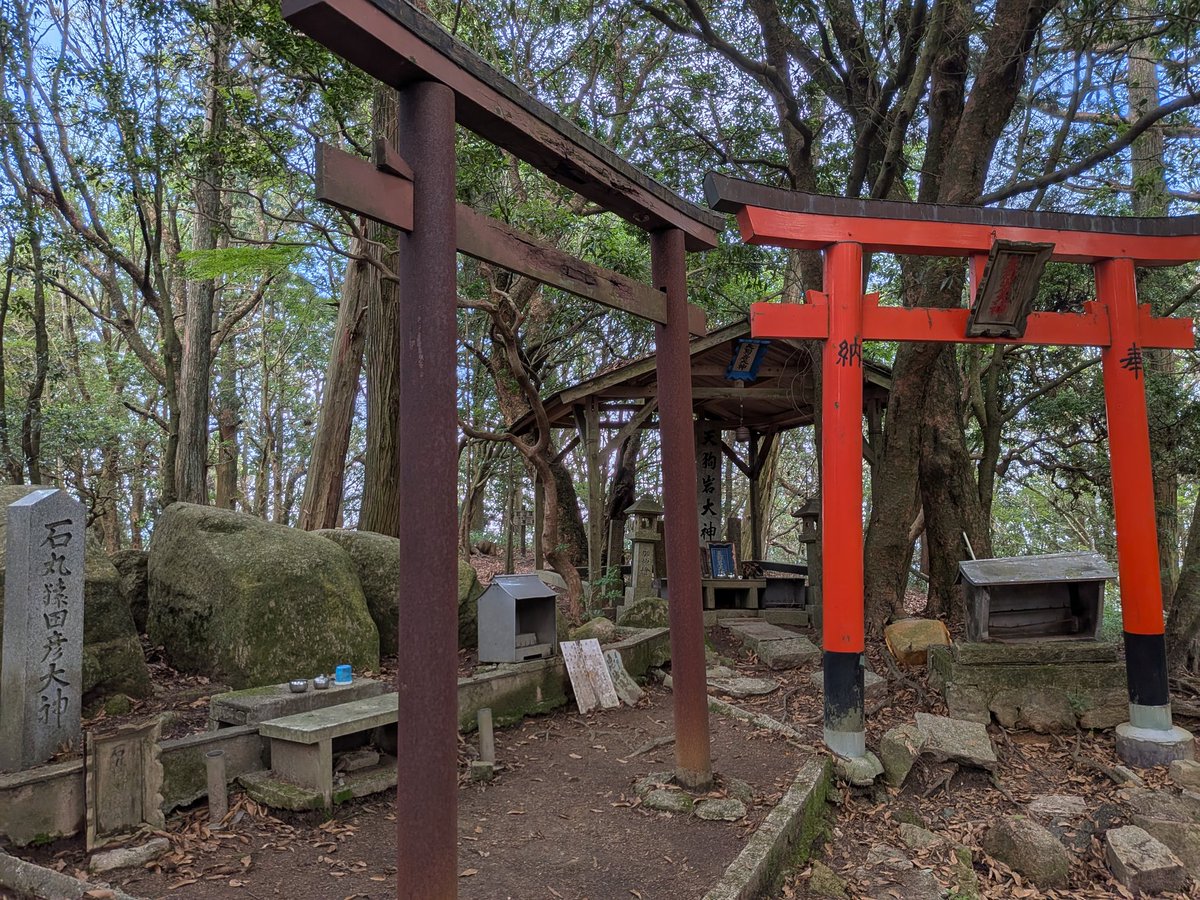 jin0210's tweet photo. 摩耶山 山頂 https://t.co/d2FQqroEgn