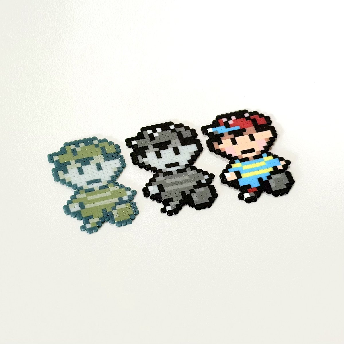 Kikuno_Joe's tweet photo. アイロンビーズはじめた💎

これは
ゲームボーイのネス
ゲームボーイポケットのネス
ゲームボーイカラーのネス https://t.co/UwnFjqb7lj