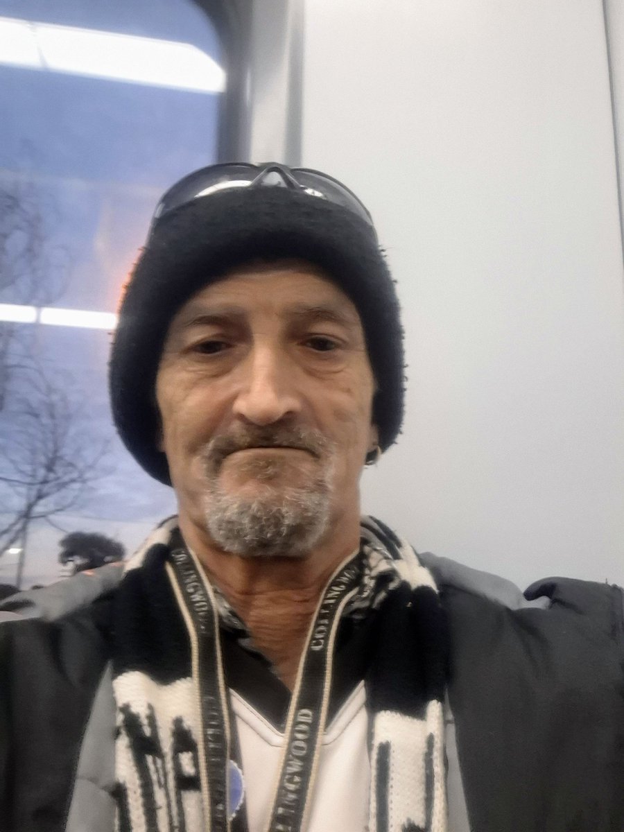 RobF93170125's tweet photo. On way to football https://t.co/1OmA63GRMf