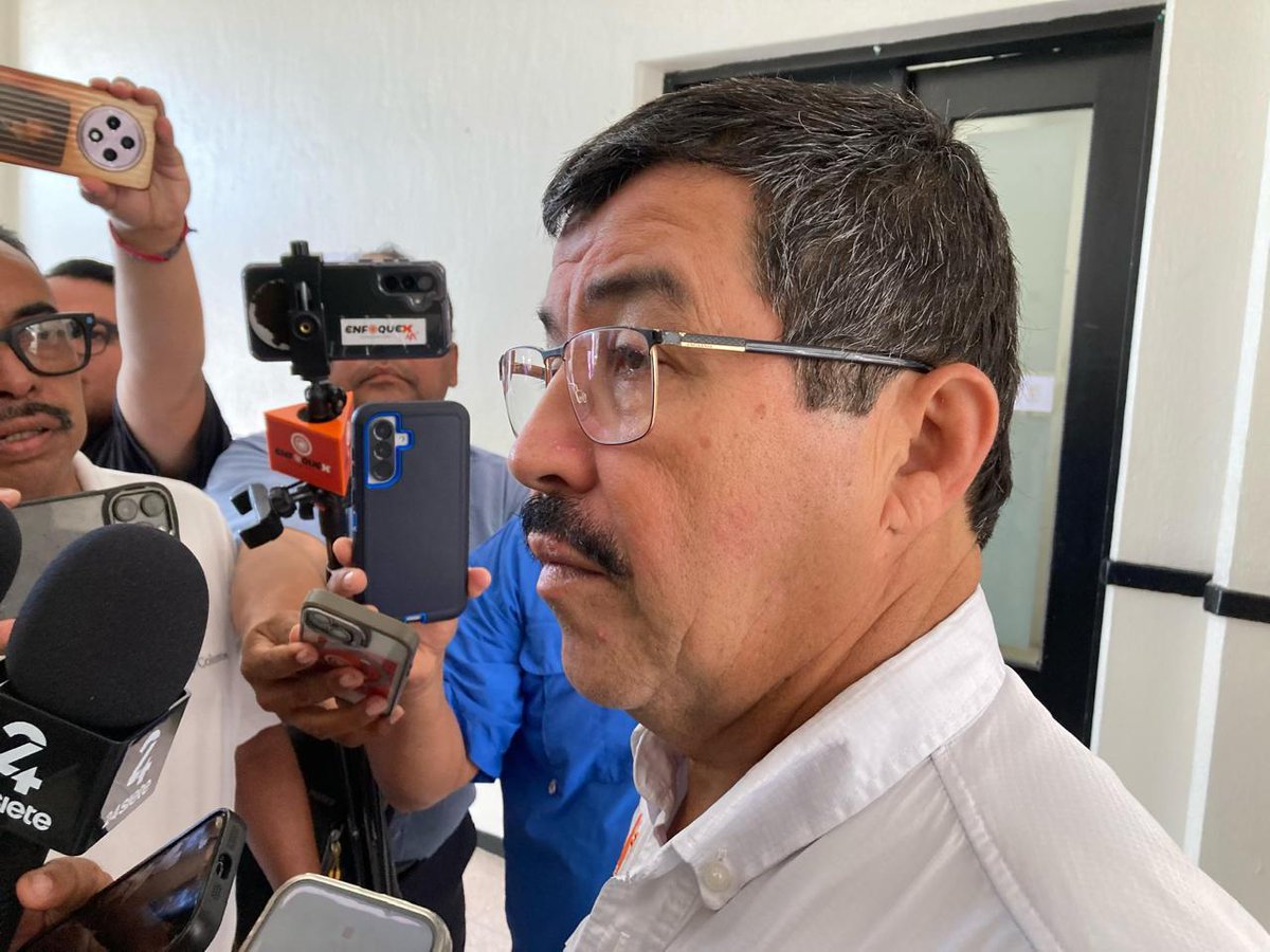 LaRedAltamiraMx's tweet photo. 🗞️🚨 LA RED: Rechaza Damaso Anaya alguna aspiración política
Click para leer más 👇
✅ WEB: https://t.co/hWSatkTtqh
#SomosLARED #EstamosEnTodasPartes #RED58TeInforma https://t.co/8QguYG7JTB