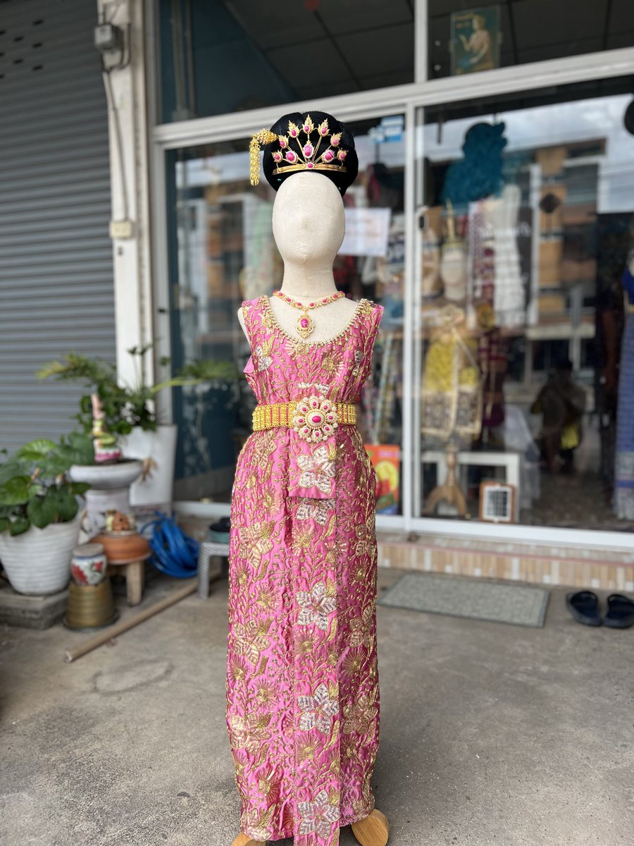 kanchiakchon's tweet photo. ส่งชุดไทยดุสิต ให้น้องๆเพื่อใช้ในพิธีรำบวงสรวง ￼￼ องค์พญานาคองค์ศรีสัตตนาคราช ณ จังหวัด นครพนม ขอบพระคุณที่วางใจให้ทางร้านได้ดูแลชุดสวยๆและเครื่องประดับนะคะ ￼

#ร้านเช่าชุดกรรเจียกจอน #ไทรน้อย #นนทบุรี

#ร้านเช่าชุดนนทบุรี #ร้านเช่าชุดไทย #ร้านเช่าชุด #ชุดไทยดุสิต #นครพนม https://t.co/IZmHNAQh7g