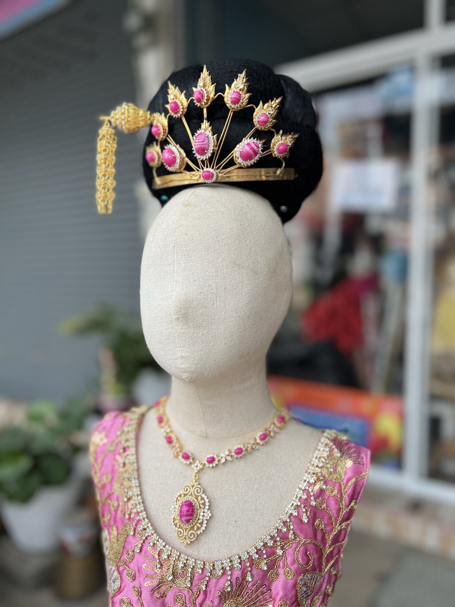 kanchiakchon's tweet photo. ส่งชุดไทยดุสิต ให้น้องๆเพื่อใช้ในพิธีรำบวงสรวง ￼￼ องค์พญานาคองค์ศรีสัตตนาคราช ณ จังหวัด นครพนม ขอบพระคุณที่วางใจให้ทางร้านได้ดูแลชุดสวยๆและเครื่องประดับนะคะ ￼

#ร้านเช่าชุดกรรเจียกจอน #ไทรน้อย #นนทบุรี

#ร้านเช่าชุดนนทบุรี #ร้านเช่าชุดไทย #ร้านเช่าชุด #ชุดไทยดุสิต #นครพนม https://t.co/IZmHNAQh7g