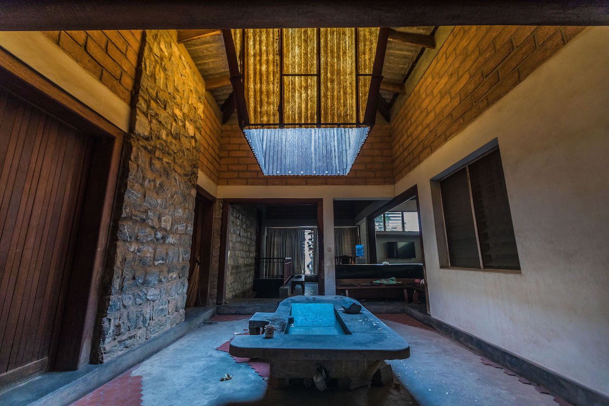 TopeDada17's tweet photo. New Culture Studios
📍Ibadan,Nigeria https://t.co/fvZfeXKCEB