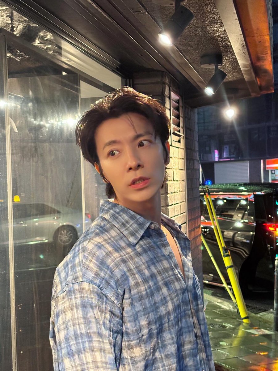 TheLees_HyukHae's tweet photo. 260710

#DONGHAE #동해 IG UPDATE

🐯

1/3 https://t.co/N8SFmnqpaB