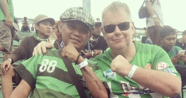 JakartaCasual's tweet photo. Around the world, there are football fans who follow their team home and away, not missing a game for years

There aren't many fans, though, who can say they took on and defeated the national football association

Andi Peci did that https://t.co/xRwKkvbdOG