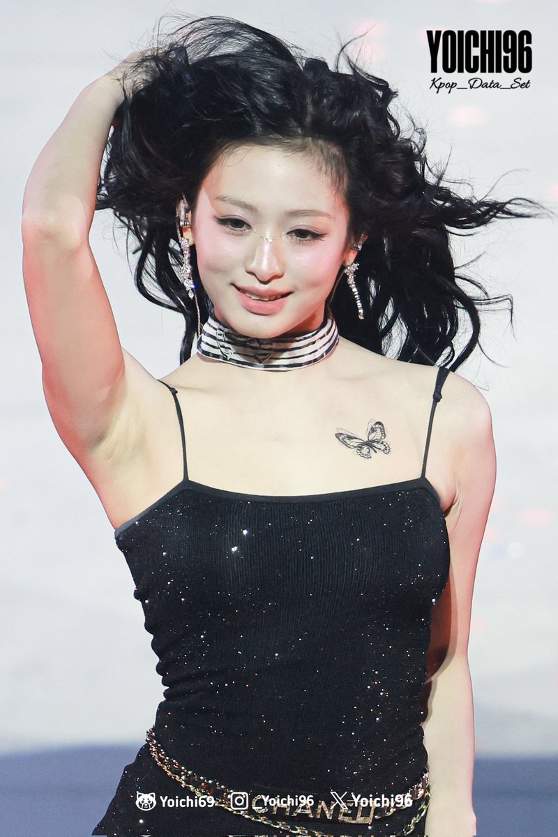kpop_data_set's tweet photo. 260709 Ahyeon at World Tour "CHOOM" in Japan Day 2

Load in 4K | Full Set in Reply 

#BABYMONSTER #AHYEON 
#베이비몬스터 #아현
#BABYMONSTER_CHOOM_JAPAN_D2 https://t.co/N4c4FqiIHX