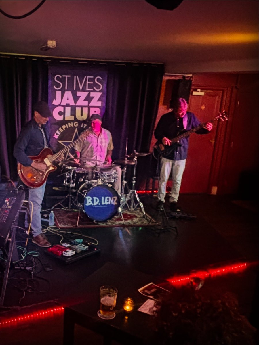 bdlenz's tweet photo. A few snapshots from our time in Devon and Cornwall—it was like being in a postcard.
Beautiful coastlines, great venues, and wonderful audiences. We couldn’t have asked for a better leg of our tour. Thanks for making us feel so welcome! 🎸❤️
.
.
#bdlenz #bdlenztrio https://t.co/ASMBmeJbsv