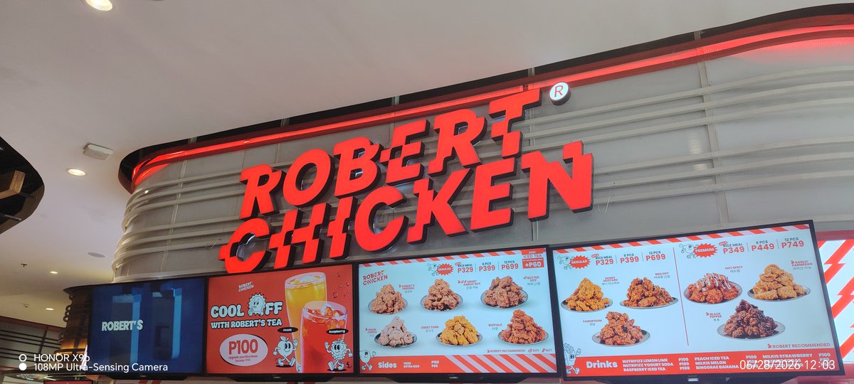 JMig87244836's tweet photo. (Late Post) First Experience at CCF Main with Aunt Joy Surla and Eating Roberts Chicken at Opus Mall I very love it at the CCF main para makita ng speaker and message from God happy sunday of CCF #christcommisionfellowship #CCF #CCFMain https://t.co/QuJbL9mmq7