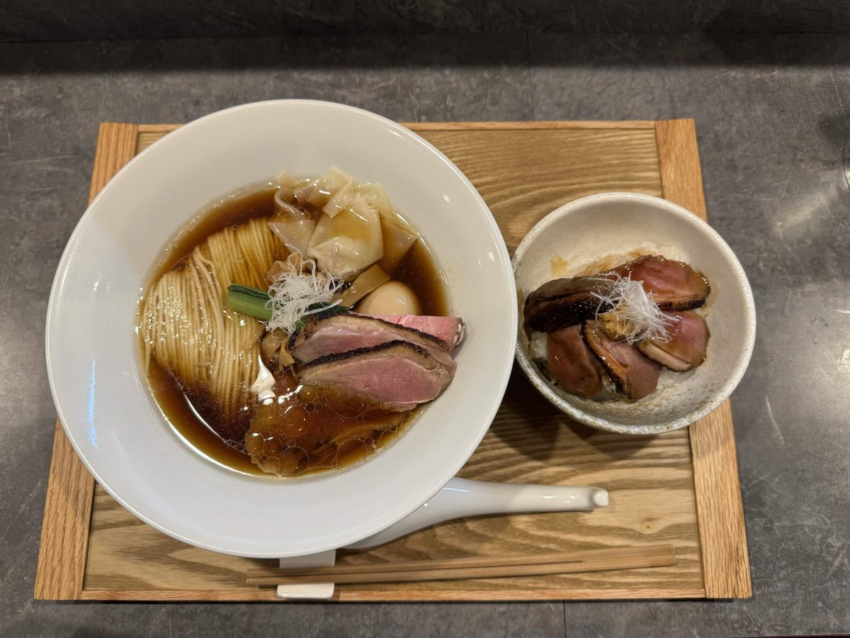 buchi1320's tweet photo. RAMEN MATSUI
ずっといきたかったお店
ちょうど有給の日に予約取れてよかった😭

もう他の醤油たべられないかもしれない🤤 https://t.co/IZwNSyewiW