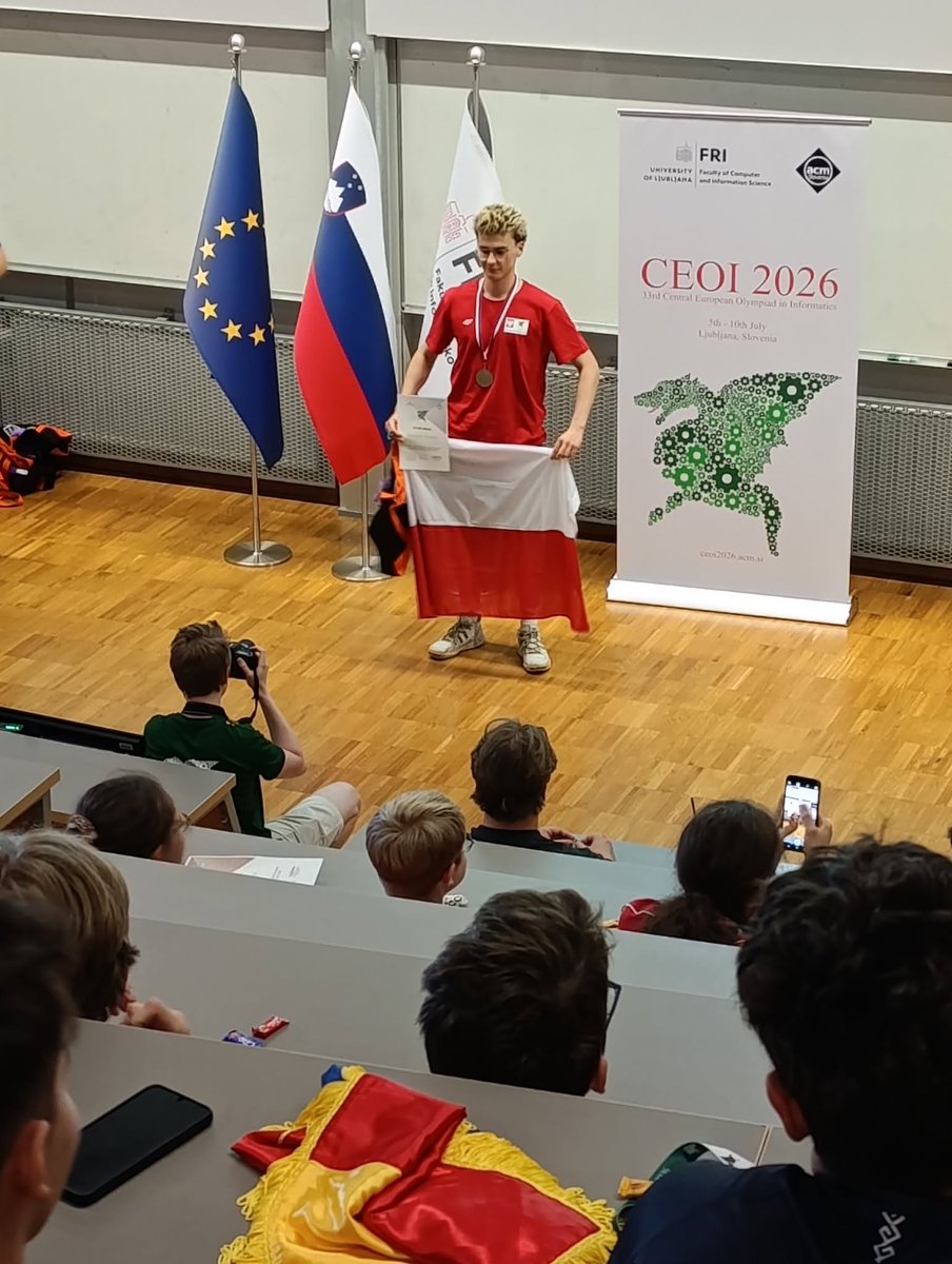 OkiKolo's tweet photo. Mamy polskie ZWYCIĘSTWO! Mamy 2 ZŁOTA! Polscy informatycy najlepsi w Europie! https://t.co/zEqu10xL5r

https://t.co/mqBBz8LaZK https://t.co/D8dkVCwmKy