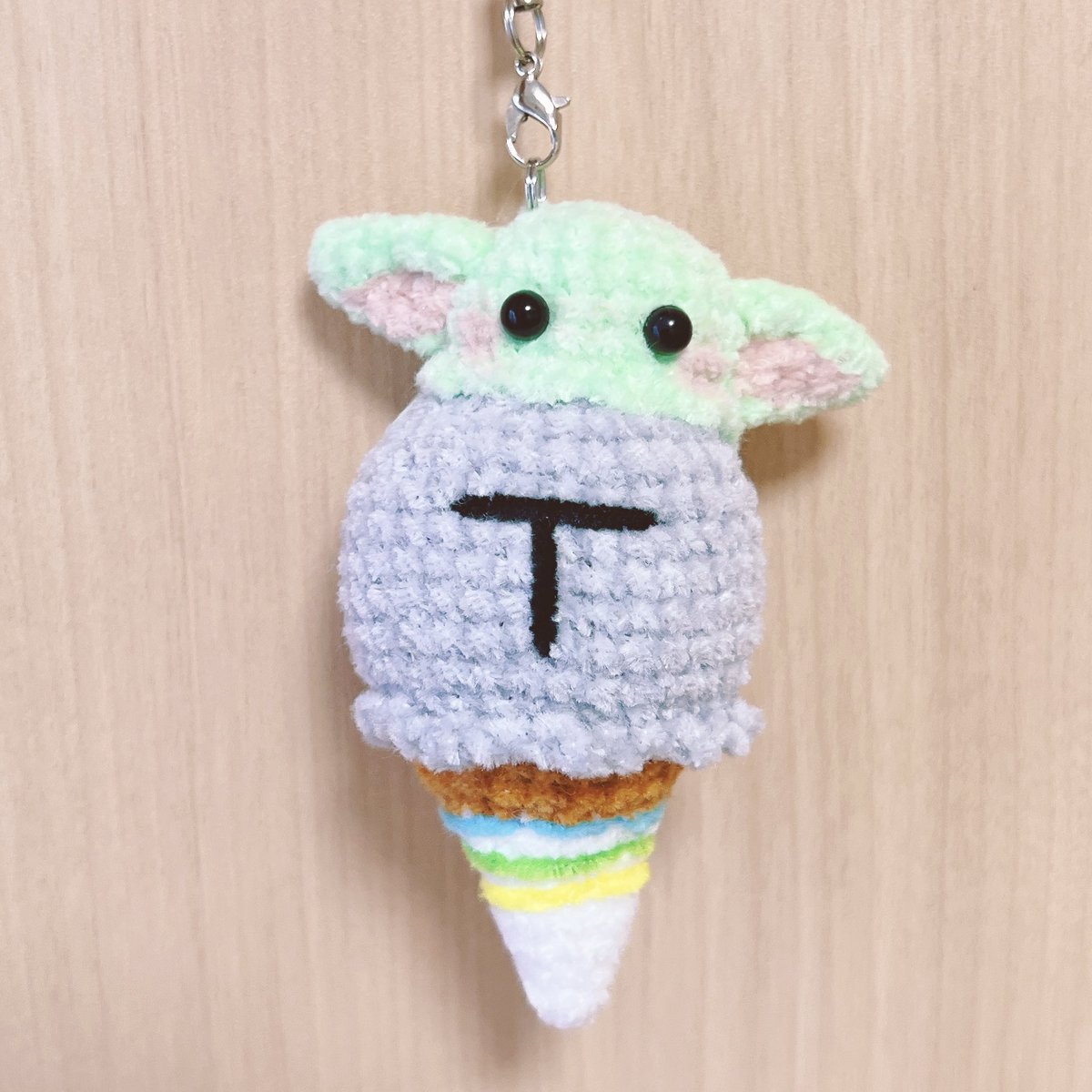 rAN_py0n_23pack's tweet photo. 親子アイス作った🍦前にうちのぐーちゃんに作ったアイスのおっきいバージョン😊 https://t.co/yTMW8SbiTp