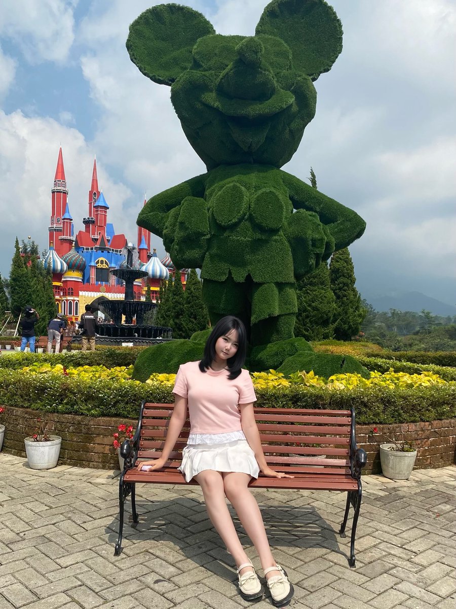 littlestarava's tweet photo. sudah kemana saja kaliann selama liburann :3 ? https://t.co/kicaiiiOD8