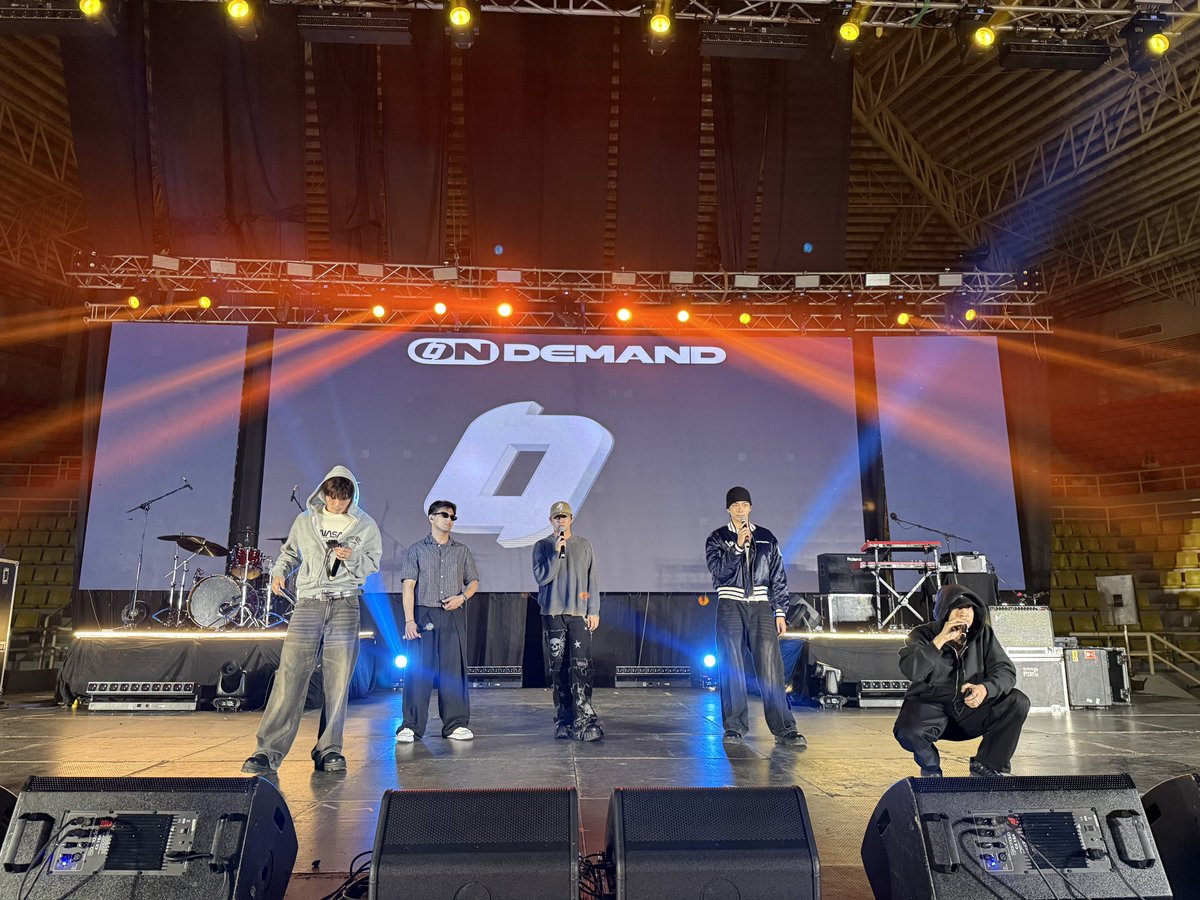 bgyo_ph's tweet photo. Getting ready for Sta. Rosa, Laguna! 
Stay safe and dry! 🎤

BGYO CITYHOOD ANNIV 
#BGYO #BGYO_OnDemand https://t.co/7zyZ29MkhQ