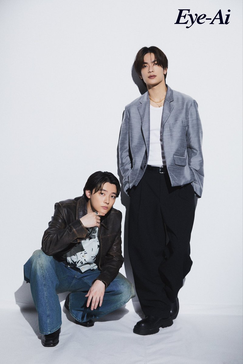 Eye_Ai_official's tweet photo. 【7/17発売 Eye-Ai ＋Vol.18 表紙解禁】

映画『#ブルーロック』から蜂楽廻＆千切豹馬がEye-Aiの表紙に参戦🐝🐆⚽️

表紙：
櫻井海⾳＆高橋恭平(なにわ男子)

インタビュー大特集：
中村嶺亜(KEY TO LIT)

#中村嶺亜 はかわいい衣装だけでなく、中面だけでしか見られないカッコいい衣装もお楽しみにな12P掲載💖

予約通販により先着特典あり💙
洋書なので国内在庫に限りがあるため、
ご予約はお早めに🔽

https://t.co/bytl3eIHuA

https://t.co/pyYETQD9xU

https://t.co/5cOKkjH1aL

https://t.co/oEPPJce1as

@BLUELOCK_MOVIE