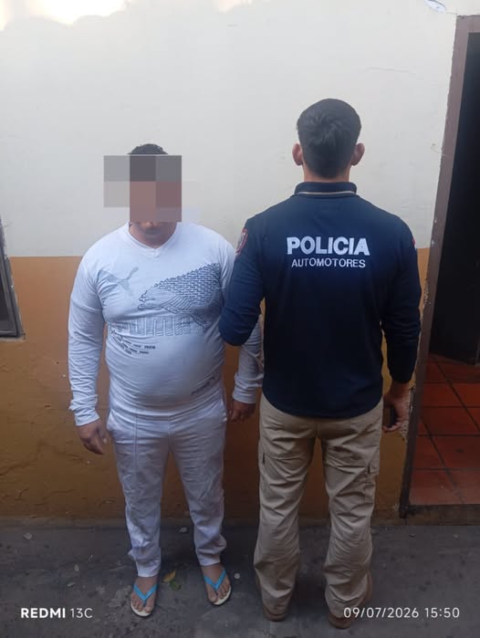 policia_py's tweet photo. 𝗔𝘀𝘂𝗻𝗰𝗶𝗼́𝗻 | 𝗔𝗽𝗿𝗲𝗵𝗲𝗻𝘀𝗶𝗼́𝗻 𝗱𝗲 𝗽𝗲𝗿𝘀𝗼𝗻𝗮 𝘆 𝗿𝗲𝗰𝘂𝗽𝗲𝗿𝗮𝗰𝗶𝗼́𝗻 𝗱𝗲 𝘃𝗲𝗵𝗶́𝗰𝘂𝗹𝗼 𝗽𝗿𝗼𝗱𝘂𝗰𝘁𝗼 𝗱𝗲 𝘀𝘂𝗽𝘂𝗲𝘀𝘁𝗼 𝗵𝗲𝗰𝗵𝗼 𝗱𝗲 𝗿𝗼𝗯𝗼
https://t.co/0ajNhIDYF1
@MDI_Paraguay https://t.co/lCFGNJAwDi