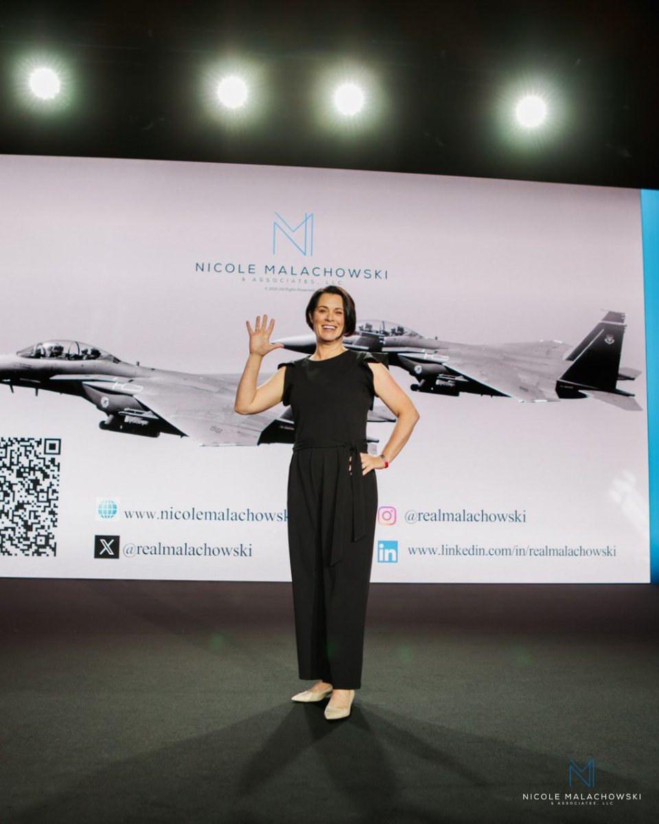 Nicole Malachowski tweet media