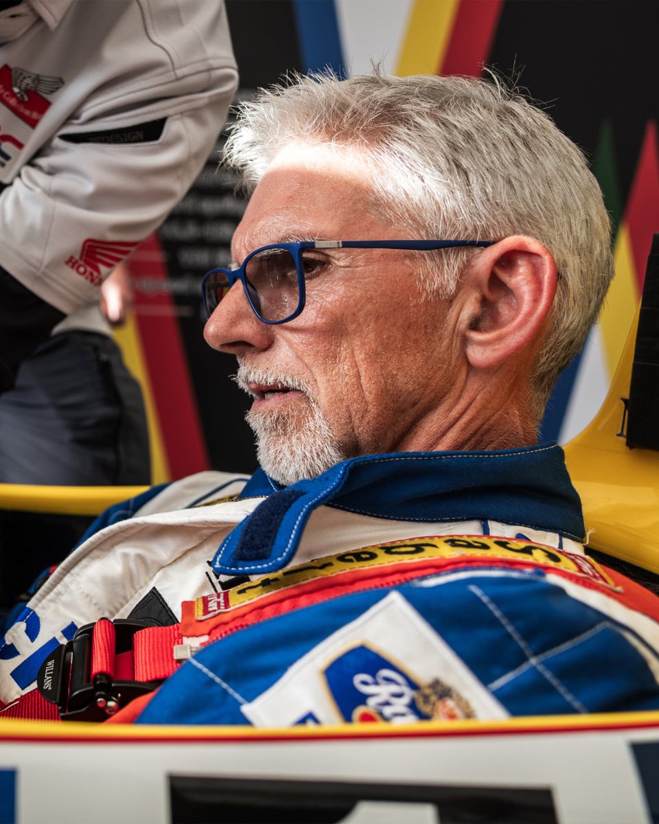 HondaRacingF1's tweet photo. Damon Hill 🤝 FW11 https://t.co/OEVXHxatRb