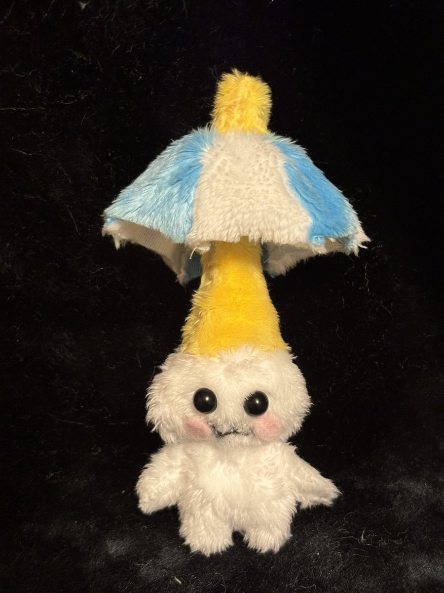 keromofu's tweet photo. リズム天国よりパラソルのかさパホーマーのファンアートを製作させていただきました✨✨ちゃんとチョッもパッもできます🥰🥰

#リズム天国ミラクルスターズ
#リズム天国手芸部 https://t.co/yFoAPZNP2B