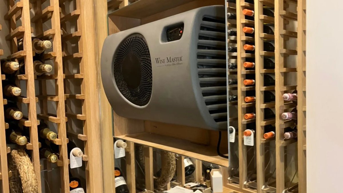 Elextric_'s tweet photo. 🍷 Need service or repair for your WineMaster C25? We're here to help! Keep your wine cooler in top shape. Learn more: https://t.co/9THQbzw1Ij #WineMaster #ServiceAndRepair https://t.co/EVtiEh7JZw