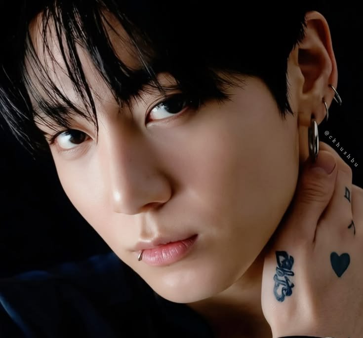 HYUN_JIMIN91's tweet photo. Pero pero que guapo 😍

#jungkook #BTS https://t.co/PhxXLG3Z1o