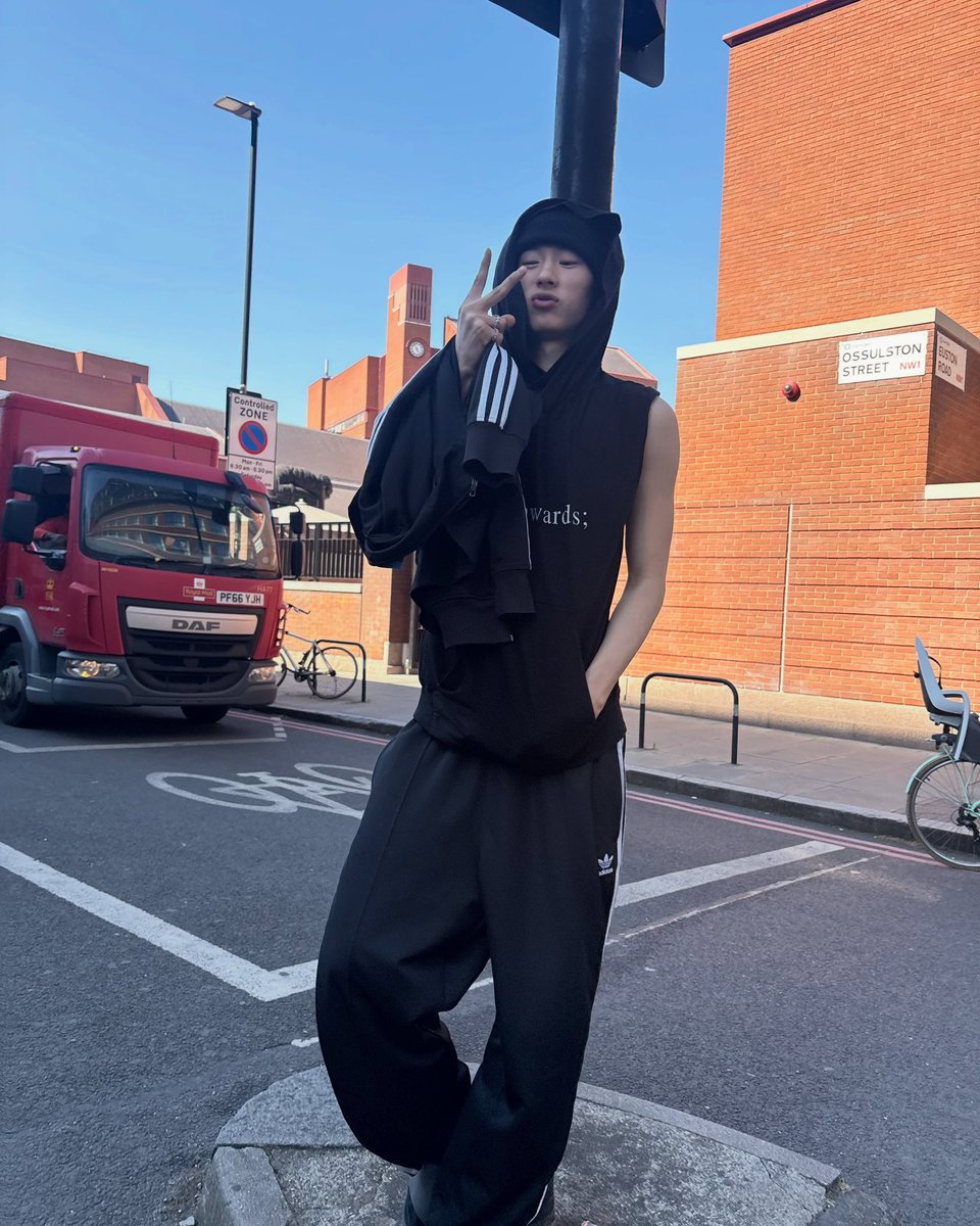 윤서 tweet media