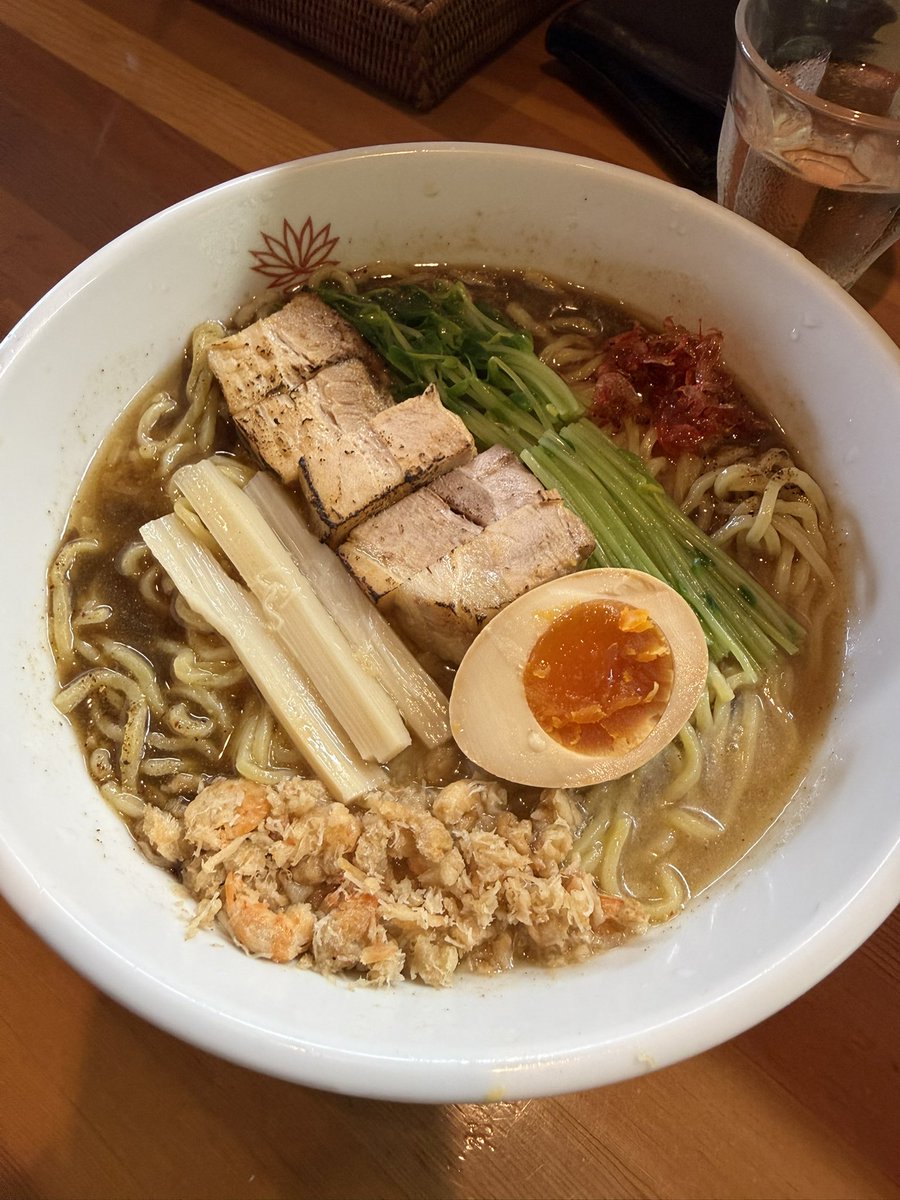 lw324's tweet photo. 今日のラーメン
at らぁ麺 翠蓮 https://t.co/UdLxcnAbar
