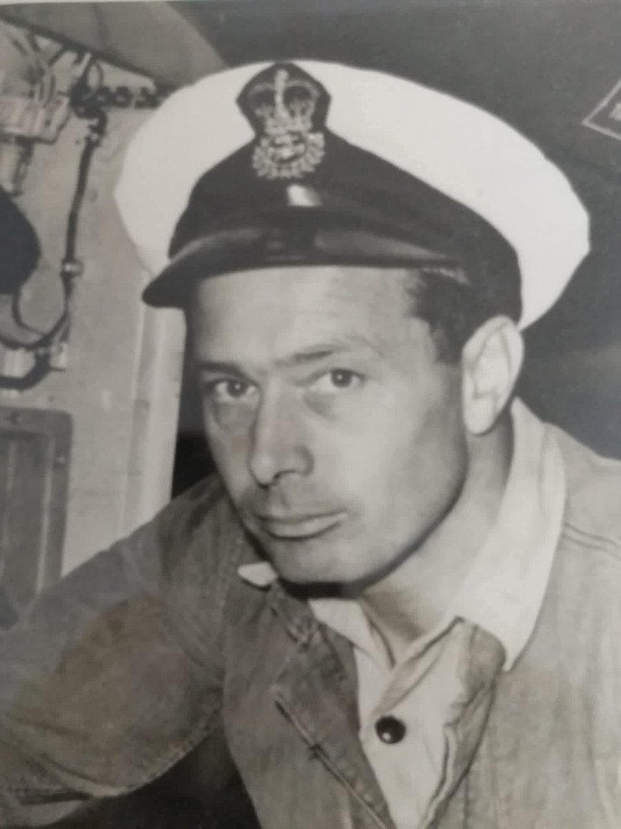 Shirls170155's tweet photo. 8 weeks since he died we're finally burying Dad today. Bye bye you gorgeous man. 💔 https://t.co/YYM5sYk3sd