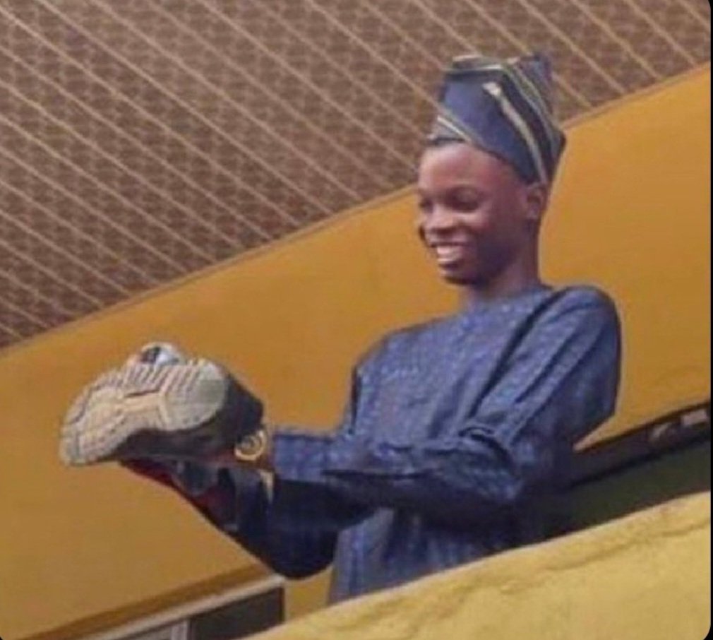 HBatambuze's tweet photo. @missnBri Cook that 6 world cups playing merchant. https://t.co/szB9CjEKlh