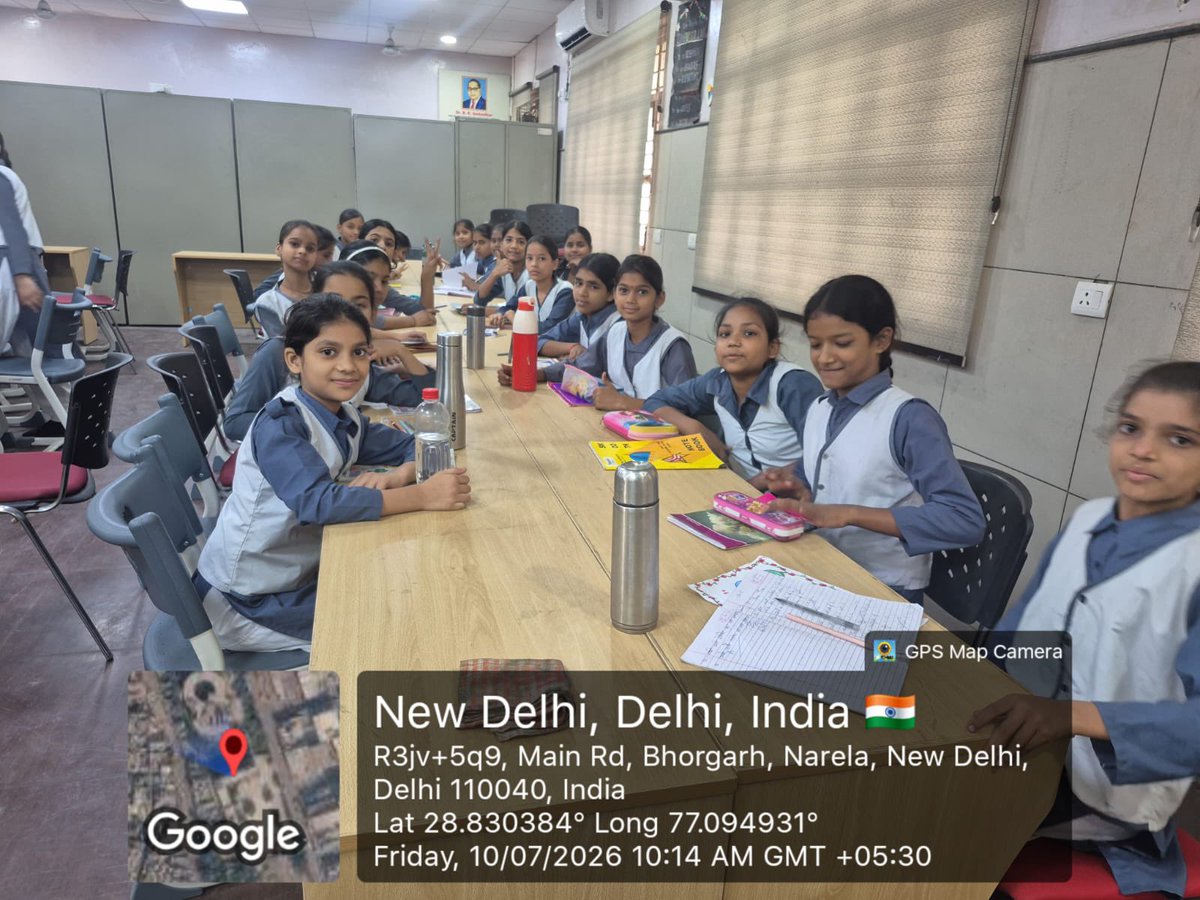 GGSSS1310470's tweet photo. Bharatiya Bhasha Summer Camp in #Delhi #Schools Day 5 (10 July)
Nukkad Natak and story telling…
#EkBharatShreshthaBharat
#BharatiyaBhasha #NEP2020 #SamagraShiksha https://t.co/XDHZryDtQN