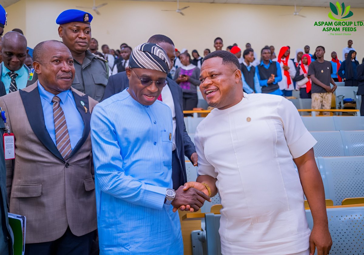 soloakperekpe's tweet photo. When leaders and academia align, progress becomes inevitable. Proud to be part of the conversation driving real impact. #Leadership #Innovation #Aspamgroup #AbujaTwitterCommunity #AbujaXcommunity https://t.co/PkB4MjTjpe