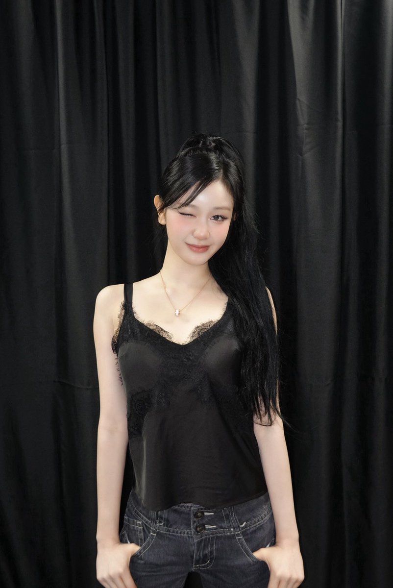 picbaemon's tweet photo. PHARITA WEVERSE UPDATE https://t.co/koWnWmUTJ1