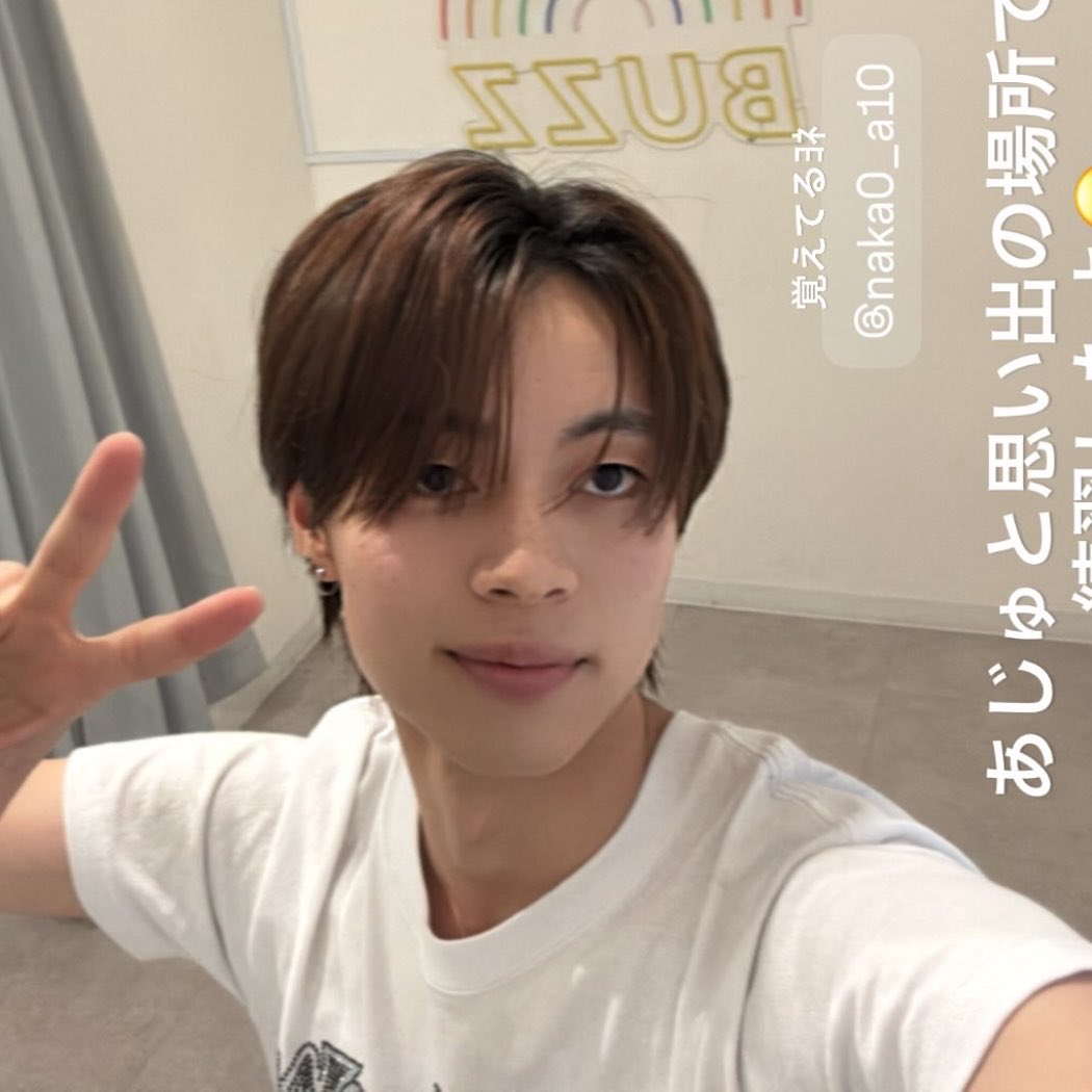 __star174's tweet photo. 大疲れ退勤でしにそうになりながらインスタ開いたらえーたが神自撮りストーリー更新してて、X開いたらこーすけの神自撮りブログがあがってており、ここはオアシスかと https://t.co/gkfEA1R6Dl