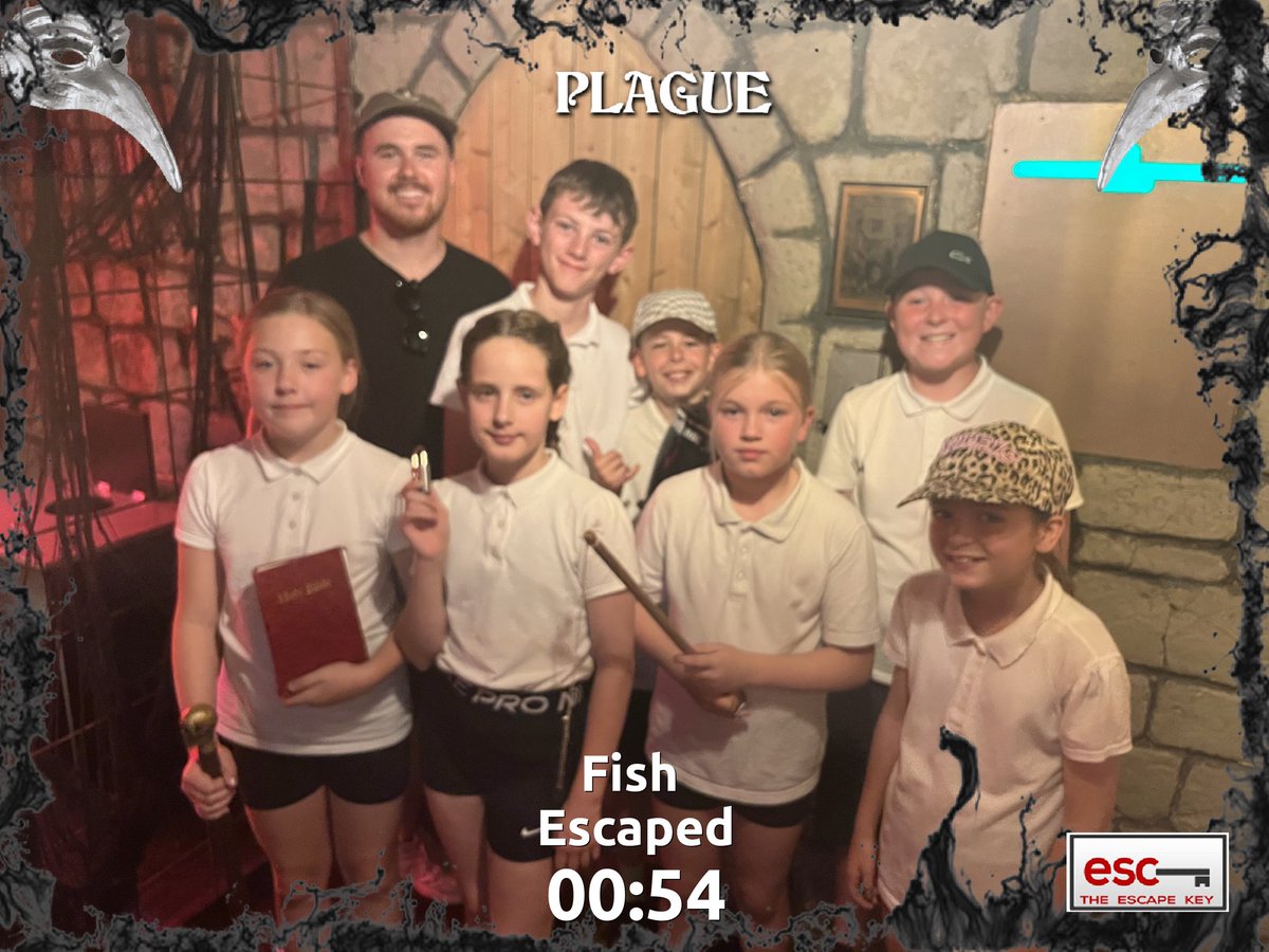 pg_primary's tweet photo. Year 6 had a great day at the Escape Rooms yesterday! Lots of teamwork and problem solving on display! 🕵️‍♂️🧠🔐🗝️ https://t.co/bPBG9Jc7z0