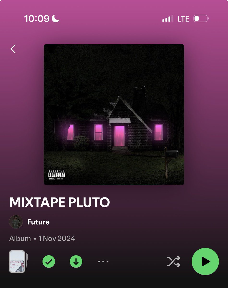 kodakszzn's tweet photo. This two albums are similar 
First day you won’t be feeling it that much overtime you’ll love all the songs https://t.co/6dx0JxsPip